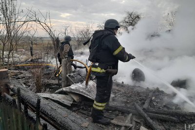 На Житомирщині поліцейські документують наслідки атаки російських БпЛА На Житомирщині поліцейські документують наслідки атаки російських БпЛА