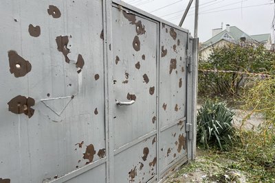 Херсон, обстріл, паркан Херсон, обстріл, паркан