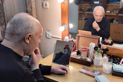 "35 років служу цьому театру", — Микола Карпович, актор житомирського театру імені Івана Кочерги "35 років служу цьому театру", — Микола Карпович, актор житомирського театру імені Івана Кочерги