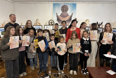 На Житомирщині нагородили переможців конкурсу фотографії "Літні канікули в рідній Україні" На Житомирщині нагородили переможців конкурсу фотографії "Літні канікули в рідній Україні"