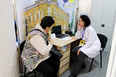 В Ужгороді відкрили центр підтримки вимушених переселенців "Я — Маріуполь" В Ужгороді відкрили центр підтримки вимушених переселенців "Я — Маріуполь"