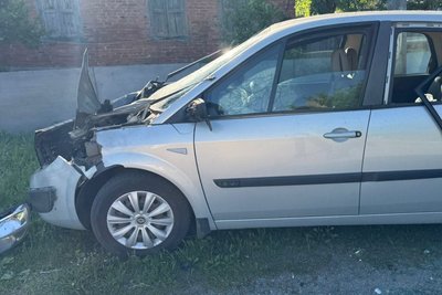 Пошкоджений автомобіль у Гусинці Кіндрашівської громади, 20 травня 2026 року Пошкоджений автомобіль у Гусинці Кіндрашівської громади, 20 травня 2026 року