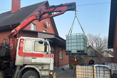 Затримали житомирянина, якого підозрюють у торгівлі автоматами і гранатами Затримали житомирянина, якого підозрюють у торгівлі автоматами і гранатами