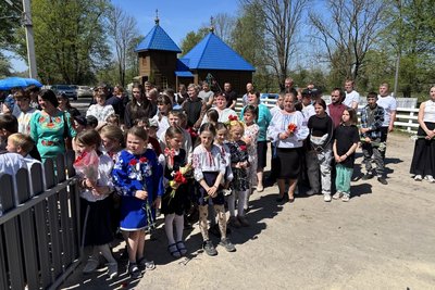 Увіковічнили подвиг захисників-односельчан: у громаді на Житомирщині відкрили Алею Героїв Увіковічнили подвиг захисників-односельчан: у громаді на Житомирщині відкрили Алею Героїв