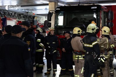 шикування і перевірка техніки рятувальників у Харкові