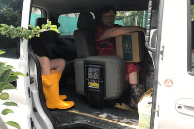 У Миколаєві через підтоплення евакуювали родину У Миколаєві через підтоплення евакуювали родину