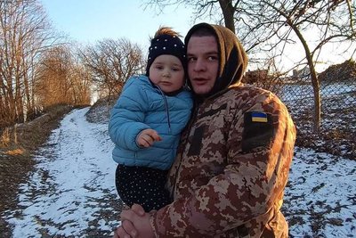 родина загиблого бійця з Рівненщини просить присвоїти йому звання Героя України родина загиблого бійця з Рівненщини просить присвоїти йому звання Героя України