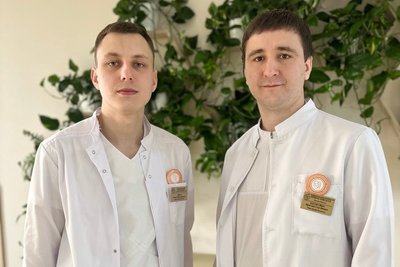 Лікарі акушери-гінекологи Вадим Ліщук та Ярослав Загоруйко з Луцька працювали у Херсонському онкоцентрі Лікарі акушери-гінекологи Вадим Ліщук та Ярослав Загоруйко з Луцька працювали у Херсонському онкоцентрі