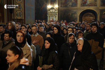 У Києві попрощалися з військовим та активістом Павлом Петриченком У Києві попрощалися з військовим та активістом Павлом Петриченком