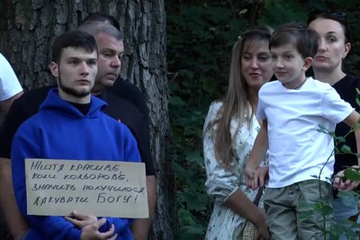 На Житомирщині відкрили скульптурну композицію Кузьмі Скрябіну На Житомирщині відкрили скульптурну композицію Кузьмі Скрябіну