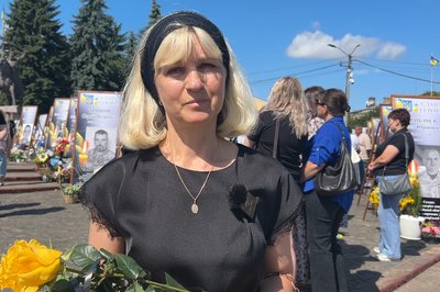 "Був хорошим сім'янином, хорошим татом": з 53-річним Олександром Гладовським попрощалися у Дубні на Рівненщині "Був хорошим сім'янином, хорошим татом": з 53-річним Олександром Гладовським попрощалися у Дубні на Рівненщині