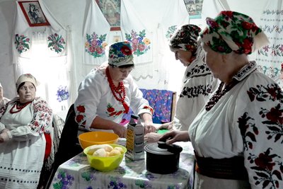"Кулінарний спадок": як на Житомирщині зберігають та популяризують рецепти автентичної страви — макар "Кулінарний спадок": як на Житомирщині зберігають та популяризують рецепти автентичної страви — макар