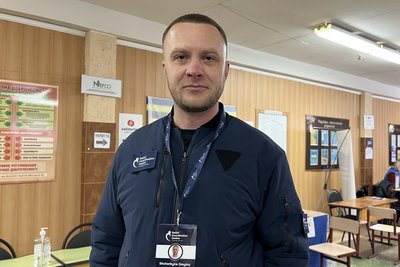 Представник Координаційного гуманітарного центру Дмитро Щербина Представник Координаційного гуманітарного центру Дмитро Щербина