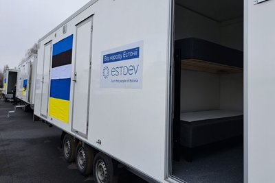 В Житомирі поліцейським передали мобільний кампус для робіт з розмінування територій В Житомирі поліцейським передали мобільний кампус для робіт з розмінування територій