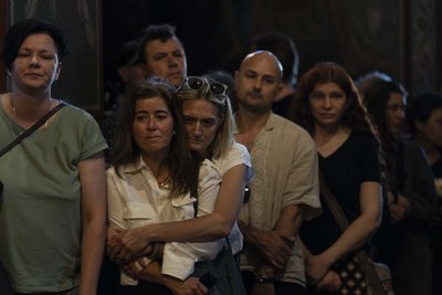 Десятки людей прийшли на прощання з Вікторією Амеліною Десятки людей прийшли на прощання з Вікторією Амеліною