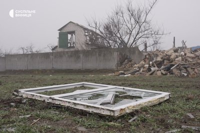 Наслідки нічної атаки Вінниччини російськими безпілотниками: репортаж Наслідки нічної атаки Вінниччини російськими безпілотниками: репортаж