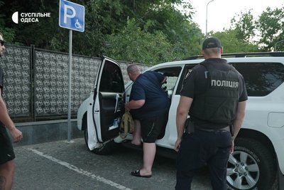 Ветеран проти автохамів: як в Одесі звільняють паркомісця для людей з інвалідністю Ветеран проти автохамів: як в Одесі звільняють паркомісця для людей з інвалідністю