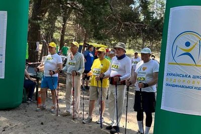 72-річний житель Павлограда Юрій Дащенко переміг на чемпіонаті області зі скандинавської ходьби 72-річний житель Павлограда Юрій Дащенко переміг на чемпіонаті області зі скандинавської ходьби