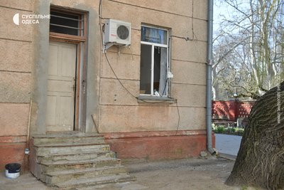 Унаслідок обстрілу РФ пошкоджено будівлі Суспільне Одеса, одна з них зруйнована Унаслідок обстрілу РФ пошкоджено будівлі Суспільне Одеса, одна з них зруйнована