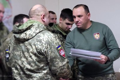 Військовослужбовців 199 центру ДШВ нагородили відзнаками Міноборони і грамотами Військовослужбовців 199 центру ДШВ нагородили відзнаками Міноборони і грамотами