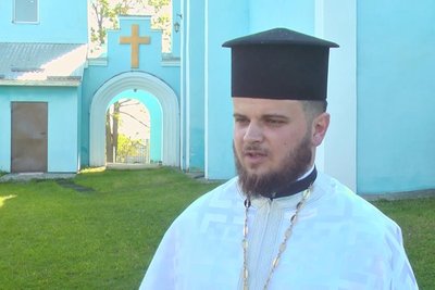 У Хмельницькому парафіяни Свято-Успенського собору вдруге святкують Великдень в українській церкві У Хмельницькому парафіяни Свято-Успенського собору вдруге святкують Великдень в українській церкві