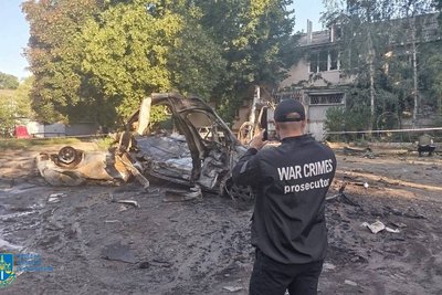 Пошкоджені будинки, склади та поранені: прокуратура розслідує атаку на Одесу Пошкоджені будинки, склади та поранені: прокуратура розслідує атаку на Одесу