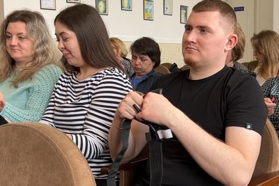 Ми маємо знати, як поводитися": у ліцеї на Рівненщині після прильотів військовий провів навчання з домедичної допомоги Ми маємо знати, як поводитися": у ліцеї на Рівненщині після прильотів військовий провів навчання з домедичної допомоги