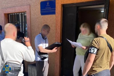 На Житомирщині судитимуть підрядника, підозрюваного в причетності до схеми розкрадання грошей на реконструкції гімназії На Житомирщині судитимуть підрядника, підозрюваного в причетності до схеми розкрадання грошей на реконструкції гімназії