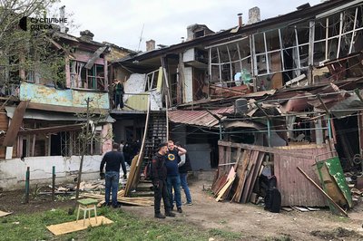 Наслідки дронової атаки РФ по Одесі 23 квітня 2024 року Наслідки дронової атаки РФ по Одесі 23 квітня 2024 року