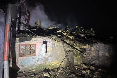 В Одесі внаслідок атаки РФ зруйновано будинок: під завалами знайшли тіло літньої жінки В Одесі внаслідок атаки РФ зруйновано будинок: під завалами знайшли тіло літньої жінки