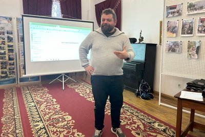 Вчили користуватися ШІ та писати проєкти: на Рівненщині стартувала "Майстерня успішного лідера" Вчили користуватися ШІ та писати проєкти: на Рівненщині стартувала "Майстерня успішного лідера"