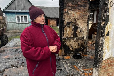 У батьків померлого ветерана Сергія Нестерука згорів дім у Поворську У батьків померлого ветерана Сергія Нестерука згорів дім у Поворську