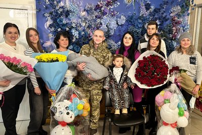 Першим почув голос сина: одеський прикордонник, який повернувся з полону в Оленівці, вдруге став батьком Першим почув голос сина: одеський прикордонник, який повернувся з полону в Оленівці, вдруге став батьком