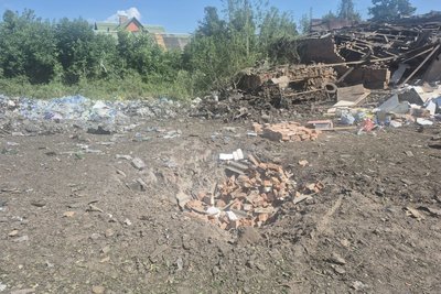 Російські військові вдарили сімома КАБами по Сумській громаді: є поранені Російські військові вдарили сімома КАБами по Сумській громаді: є поранені