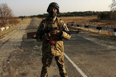 Пережив втрату ніг і понад 20 операцій: ветеран з Волині повернувся на завод Пережив втрату ніг і понад 20 операцій: ветеран з Волині повернувся на завод