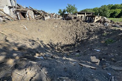 РФ вдарила по Сумах з артилерії та КАБ: що відомо РФ вдарила по Сумах з артилерії та КАБ: що відомо