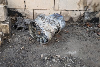 Як відновлюють будинки в селі на Житомирщині, яке постраждало 26 серпня від обстрілу росіян Як відновлюють будинки в селі на Житомирщині, яке постраждало 26 серпня від обстрілу росіян