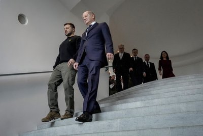 Олаф Шольц і Володимир Зеленський в Берліні Олаф Шольц і Володимир Зеленський в Берліні