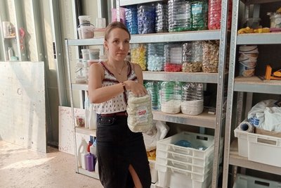 Переселенці відкрили виробництво меблів зі вторсировини Переселенці відкрили виробництво меблів зі вторсировини