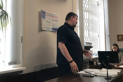 У Житомирі суд продовжує розглядати справу вчительки ліцею, яку обвинувачують у виправдовуванні агресії РФ У Житомирі суд продовжує розглядати справу вчительки ліцею, яку обвинувачують у виправдовуванні агресії РФ
