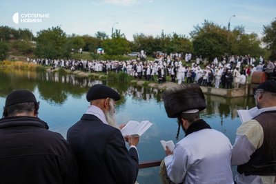 “В Ізраїлі всі вже звикли до війни. Це частина нашого життя. Ми не боїмось". Хасиди святкують Рош га-Шана в Умані “В Ізраїлі всі вже звикли до війни. Це частина нашого життя. Ми не боїмось". Хасиди святкують Рош га-Шана в Умані