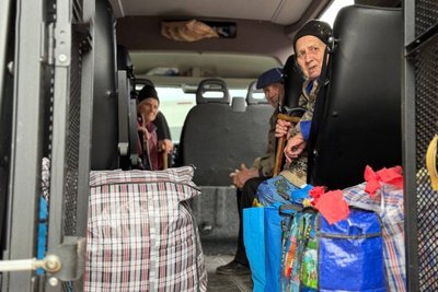 На Житомирщину із Дніпра прибув евакуаційний потяг — куди розселили людей На Житомирщину із Дніпра прибув евакуаційний потяг — куди розселили людей