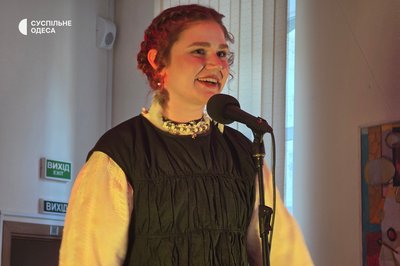 "Про жінок та для жінок": в Одесі відбувся "Кульурний рейд" на честь Лесі Українки "Про жінок та для жінок": в Одесі відбувся "Кульурний рейд" на честь Лесі Українки