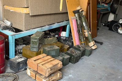 На Одещині п’ятьох військових підозрюють у продажі гранатометів, автоматів і боєприпасів на понад 1,5 млн грн На Одещині п’ятьох військових підозрюють у продажі гранатометів, автоматів і боєприпасів на понад 1,5 млн грн