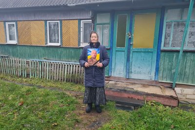 Мати військовослужбовця із села Забране Малинської громади на Житомирщині чекає на грошову виплату за загиблого сина Мати військовослужбовця із села Забране Малинської громади на Житомирщині чекає на грошову виплату за загиблого сина