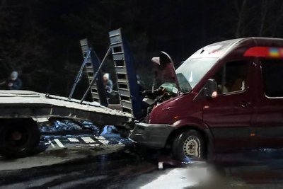 3 автотрощі на трасі поблизу Коростишева — зіштовхнулися 11 авто: є травмовані 3 автотрощі на трасі поблизу Коростишева — зіштовхнулися 11 авто: є травмовані