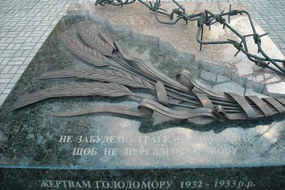 Стирають пам'ять про історію. У Маріуполі зруйновані щонайменше 15 об’єктів культурної спадщини Стирають пам'ять про історію. У Маріуполі зруйновані щонайменше 15 об’єктів культурної спадщини