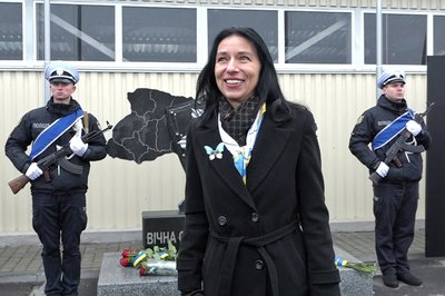 В Житомирі поліцейським передали мобільний кампус для робіт з розмінування територій В Житомирі поліцейським передали мобільний кампус для робіт з розмінування територій