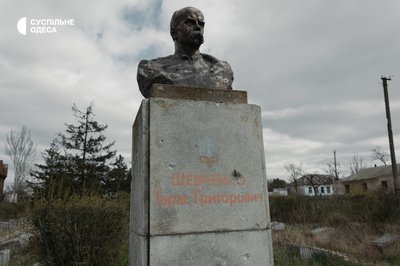 Постійні обстріли, розтрощені будинки та міни: як працює поліція на деокупованій Херсонщині Постійні обстріли, розтрощені будинки та міни: як працює поліція на деокупованій Херсонщині