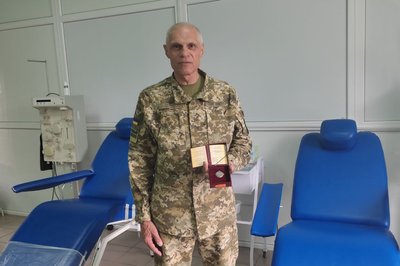 П'ятьом волинянам вручили відзнаки "Заслужений донор України" П'ятьом волинянам вручили відзнаки "Заслужений донор України"